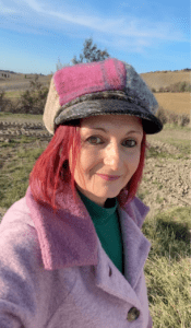 Walking in Tuscany 1 Federica